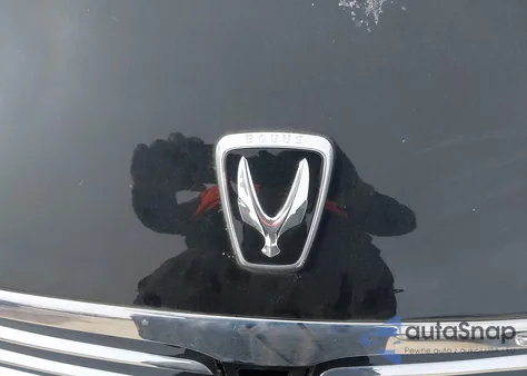 2014 Hyundai Equus Ultimate z USA, uszkodzony, nr VIN KMHGH4JH5EU082872